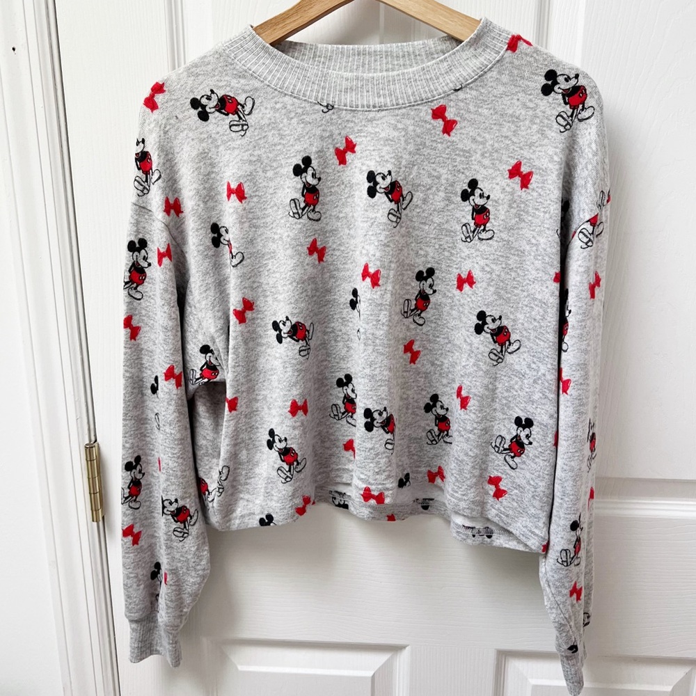 American Eagle Mickey Mouse Long Sleeve Soft Lounge Top in Gray